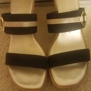 Italian Shoemakers - Light Wedge Sandal - 8